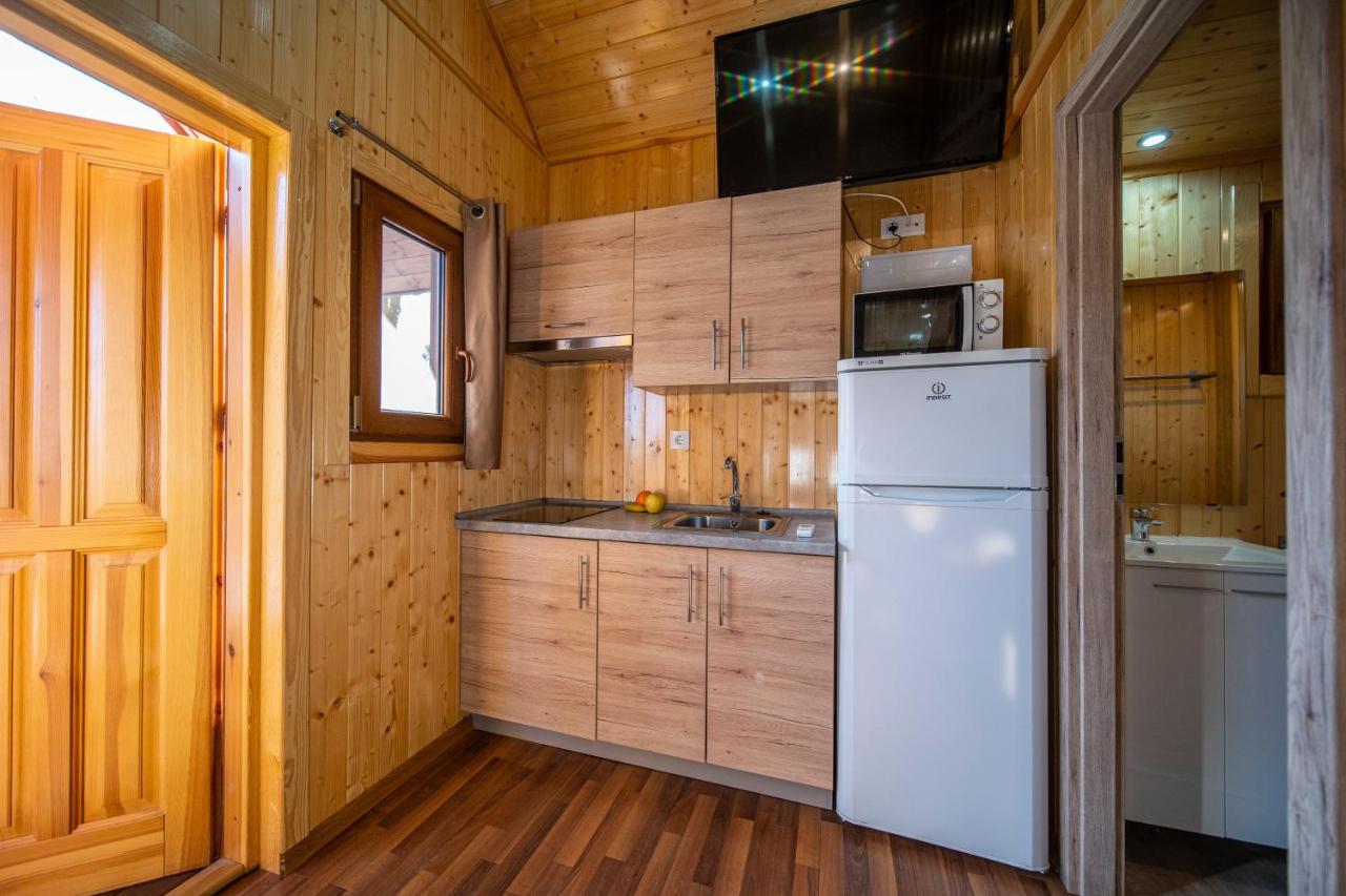Camping Bungalow Serra De Prades Resort Vilanova de Prades Eksteriør billede