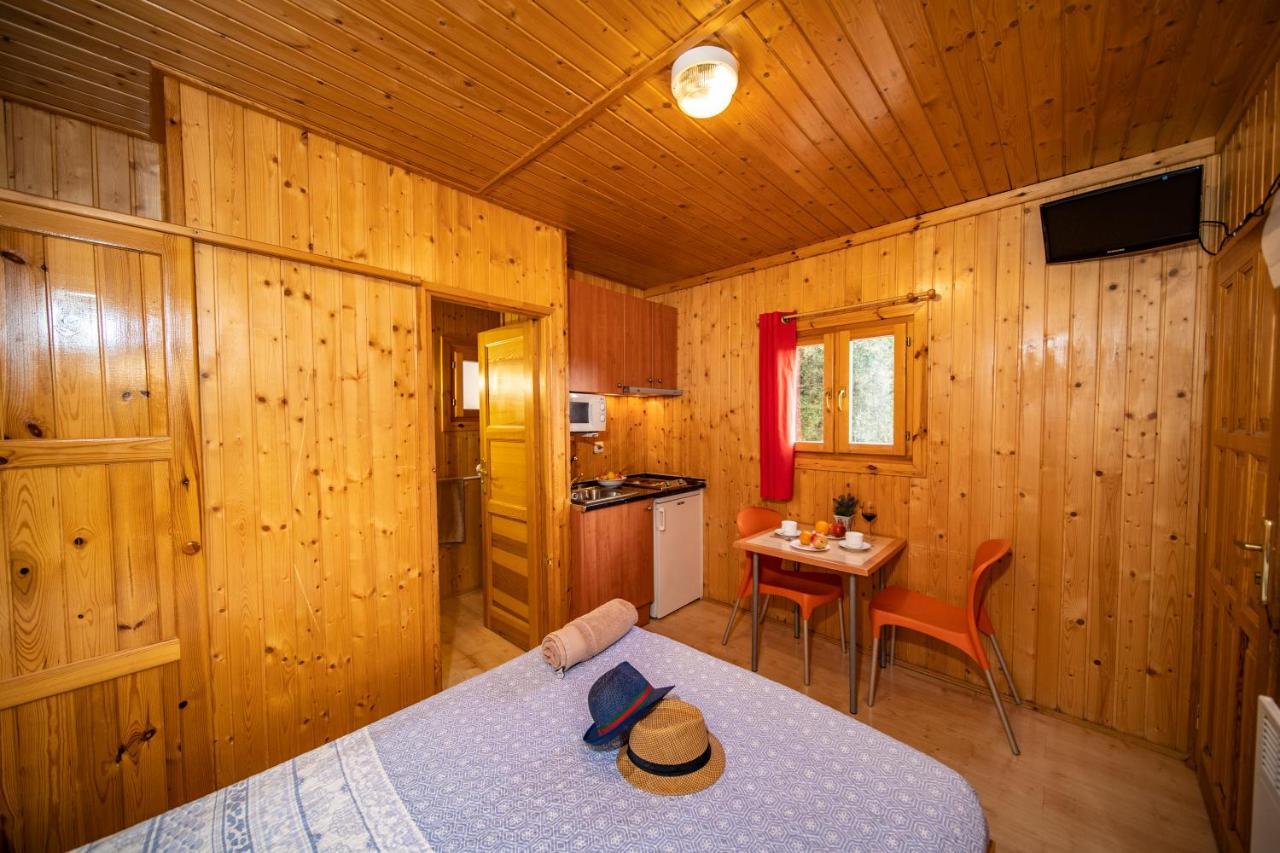 Camping Bungalow Serra De Prades Resort Vilanova de Prades Eksteriør billede