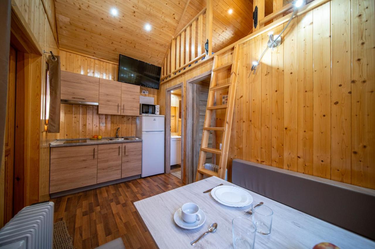Camping Bungalow Serra De Prades Resort Vilanova de Prades Eksteriør billede