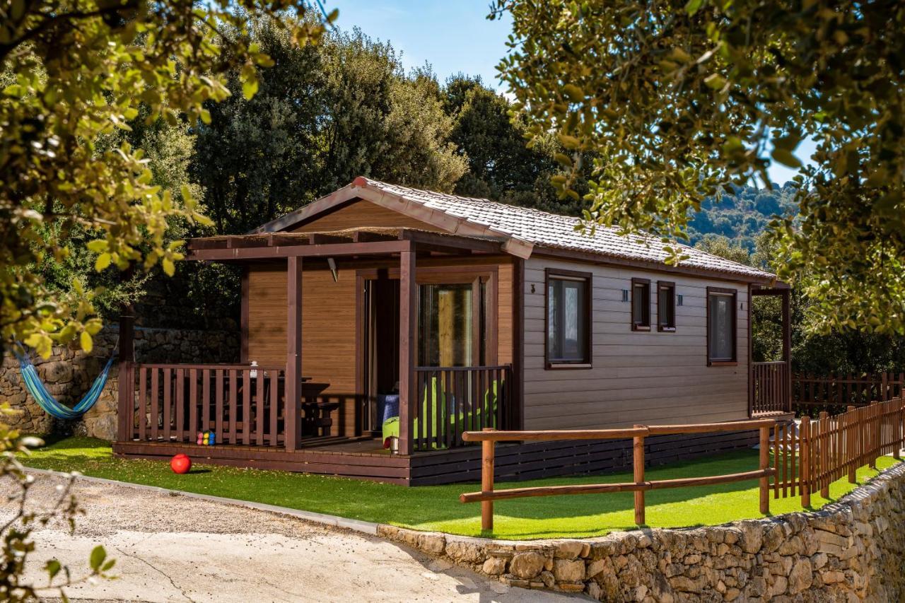 Camping Bungalow Serra De Prades Resort Vilanova de Prades Eksteriør billede