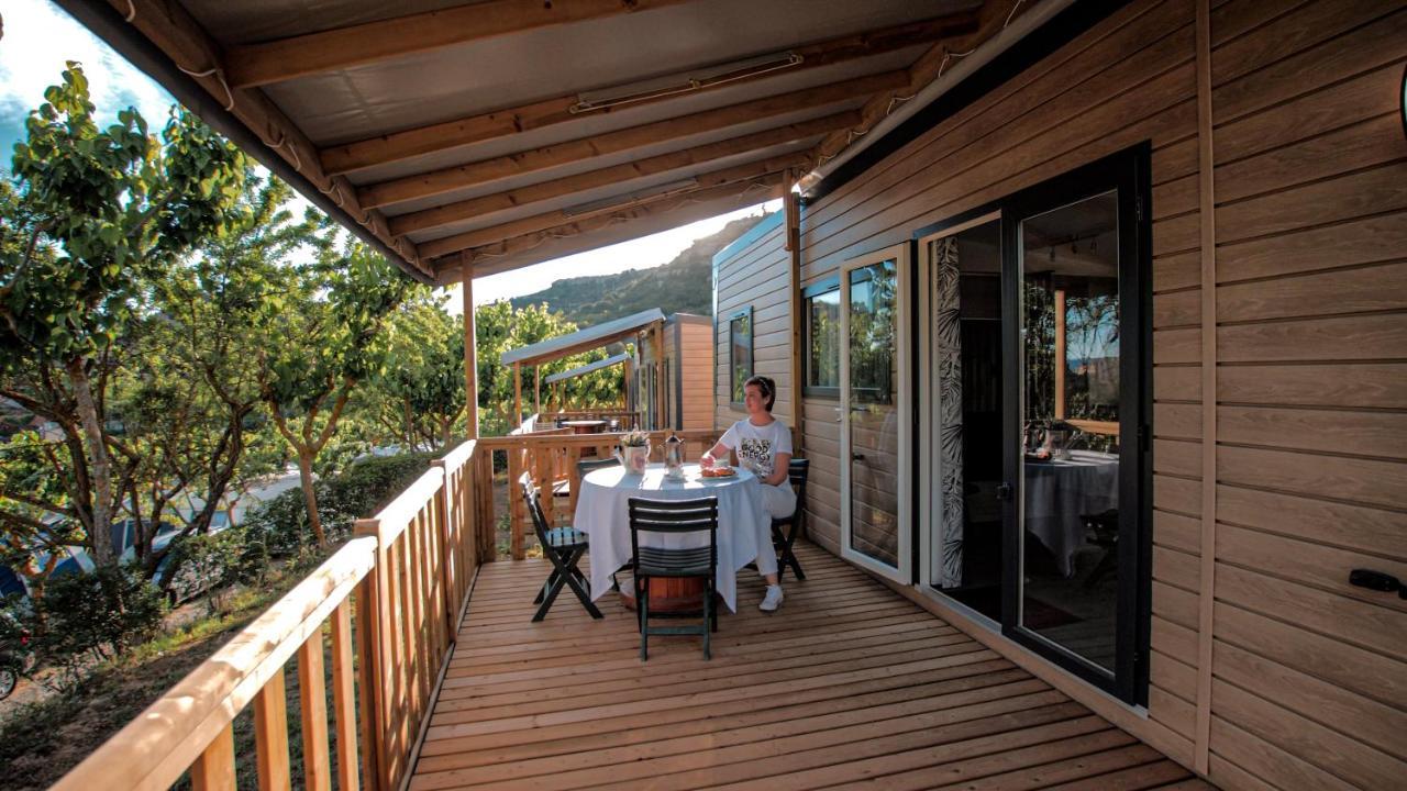 Camping Bungalow Serra De Prades Resort Vilanova de Prades Eksteriør billede
