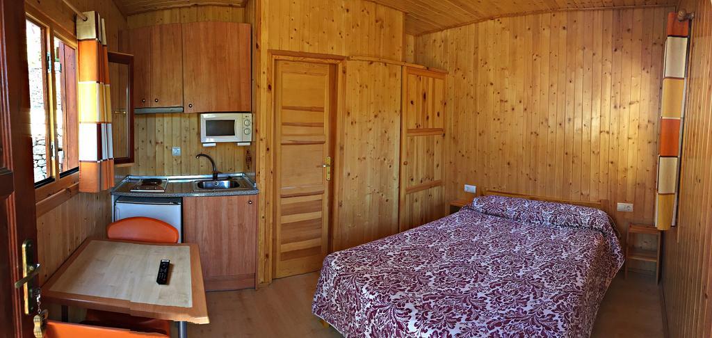 Camping Bungalow Serra De Prades Resort Vilanova de Prades Eksteriør billede