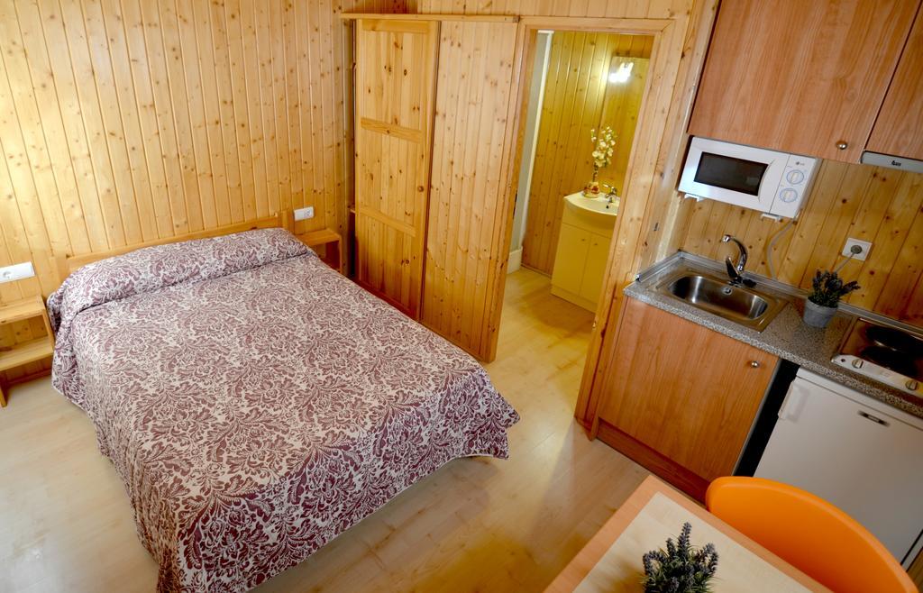 Camping Bungalow Serra De Prades Resort Vilanova de Prades Eksteriør billede