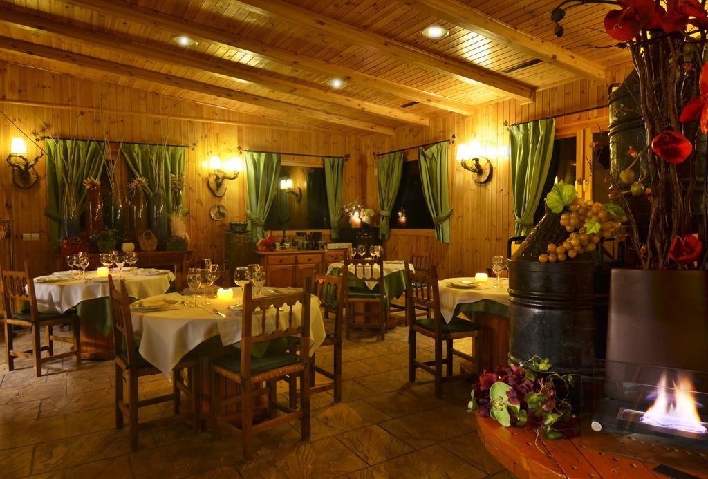 Camping Bungalow Serra De Prades Resort Vilanova de Prades Eksteriør billede